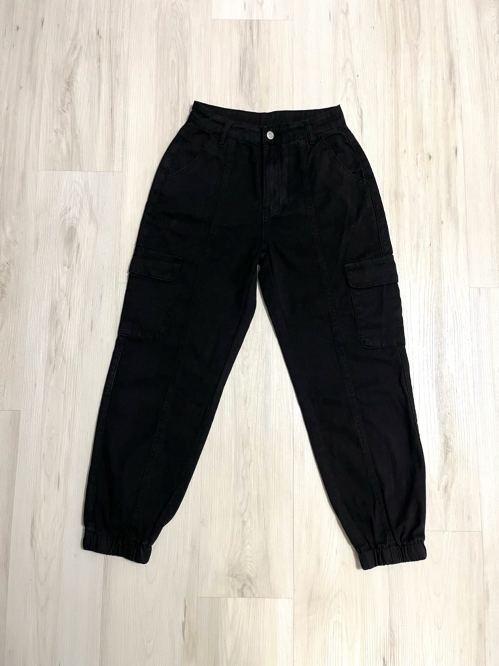 NWOT Petite Black Denim Flap Pocket Cargo Pants